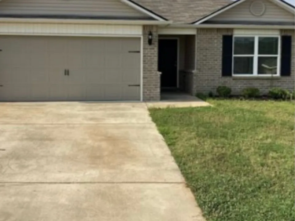 441 Woodland Trl