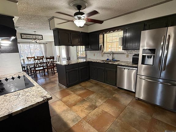 3rd image of 12235 Stoneway Pl