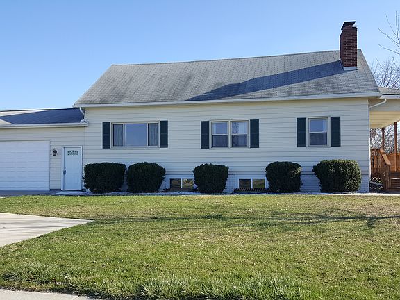 2nd image of 45 E Gloucester Dr