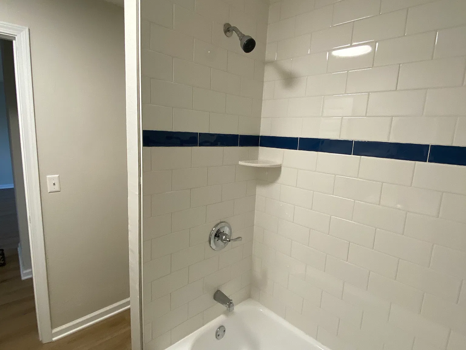 2 bed, 900 sqft, $900 — Photo 3