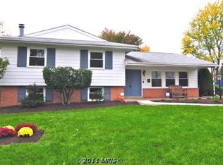 602 E Roanoke Rd, Sterling, VA 20164