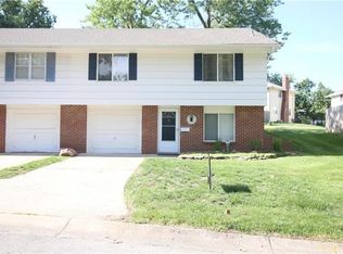 7129 NW Berkley Dr, Kansas City, MO 64152