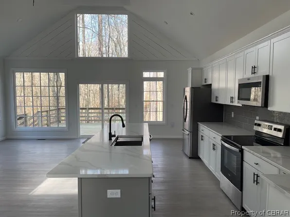 11703 Mitchell Rd, Saluda, VA 23149