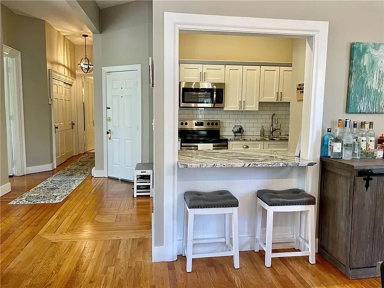 541 Bellevue Ave #4 — Photo 11