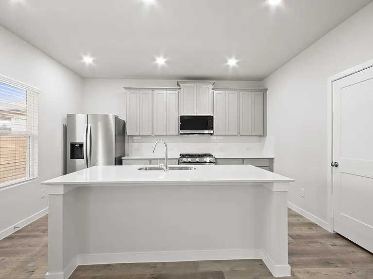 227 Brazen Forest Trl — Photo 5