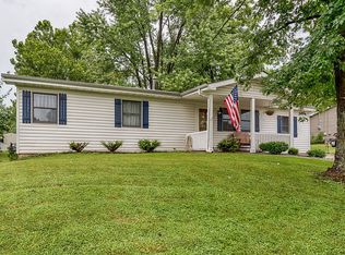 875 Starlight Dr, Saint Charles, MO