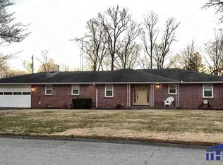 43 Ferndale Dr, Terre Haute, IN 47803