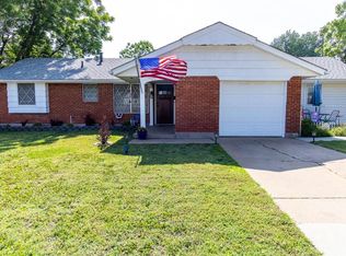 317 S Telephone Rd, Moore, OK 73160