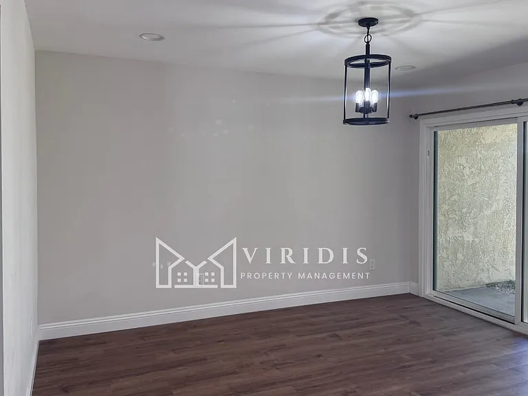 930 Olive Dr #26 — Photo 6