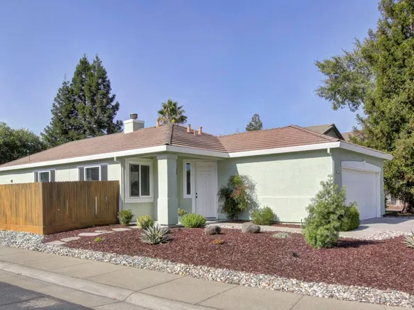 8878 Artwood Ct, Elk Grove, CA 95758