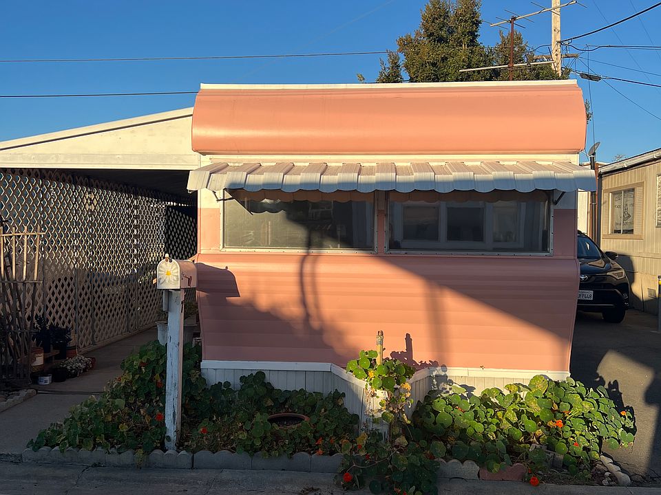 1st image of 2630 Portola Dr #7