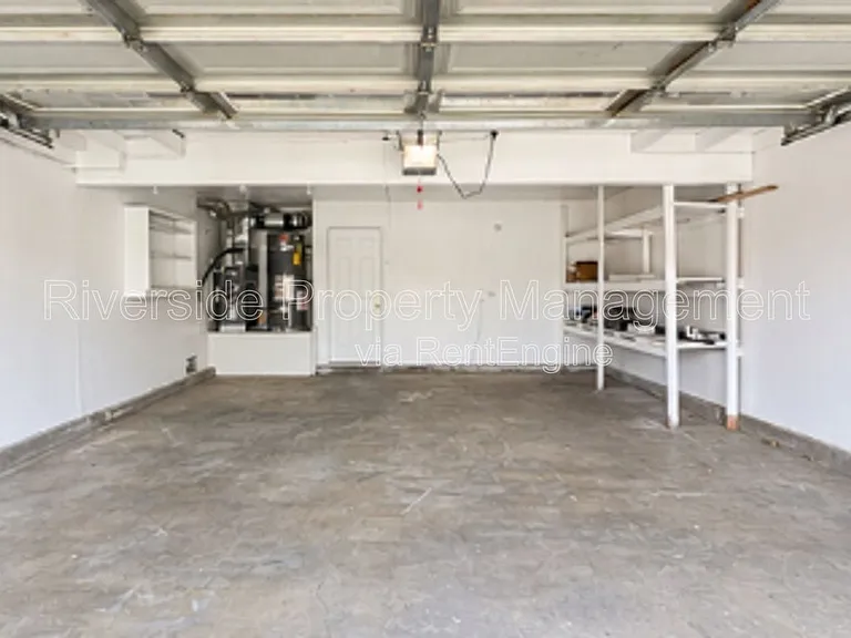 11883 Bayless St — Photo 33