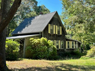 1044 Old Falmouth Road, Marstons Mills, MA, 02648