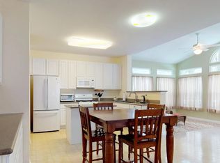1979 Bluff Ct, Round Lake, IL