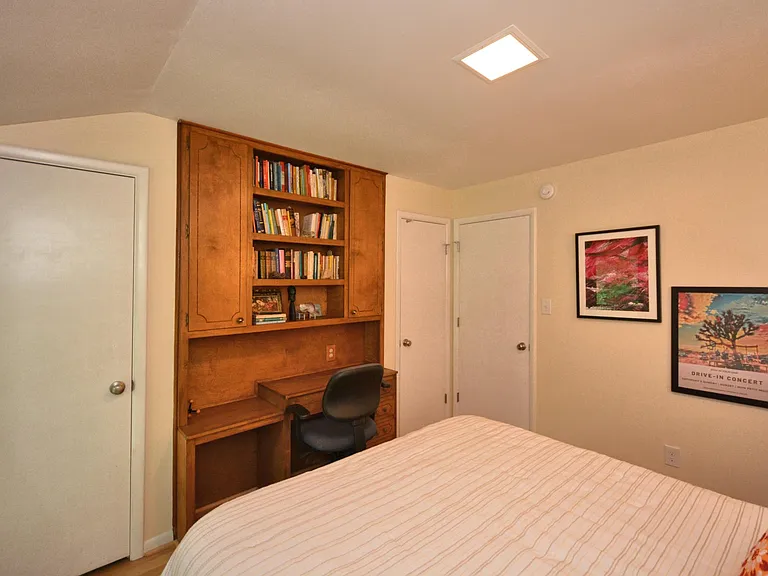 2268 Pine Ln — Photo 26