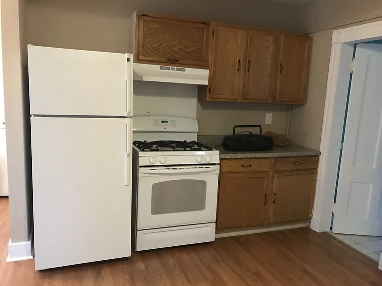 39 Pine St #2 — Photo 6