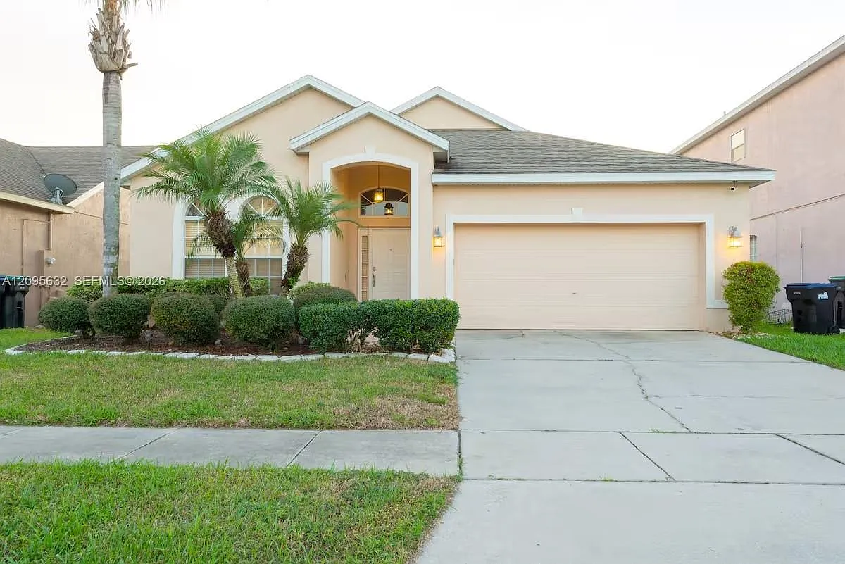4 bed, 2.0 bath, $3,750 — Photo 1