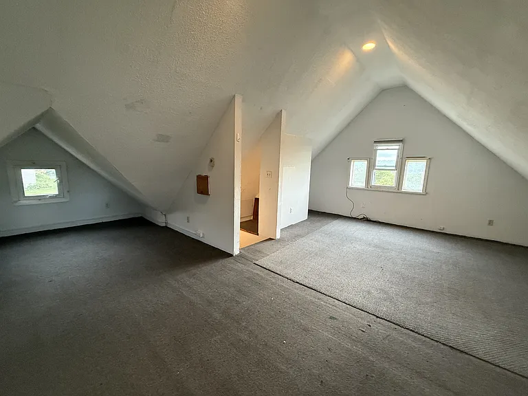 517 S Aurora St #2 — Photo 9