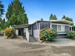 415 Lakeview Road #F16, Lynnwood, WA