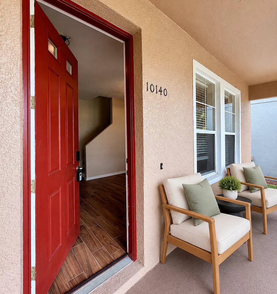 4 bed, 2126 sqft, $3,700 — Photo 2