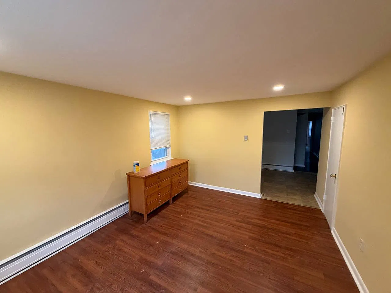 2 bed, 1320 sqft, $1,900 — Photo 2