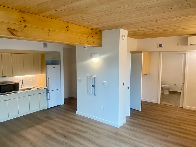 154 Broadway #210 — Photo 2