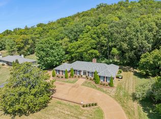 2417 Foxhaven Dr, Franklin, TN 37069