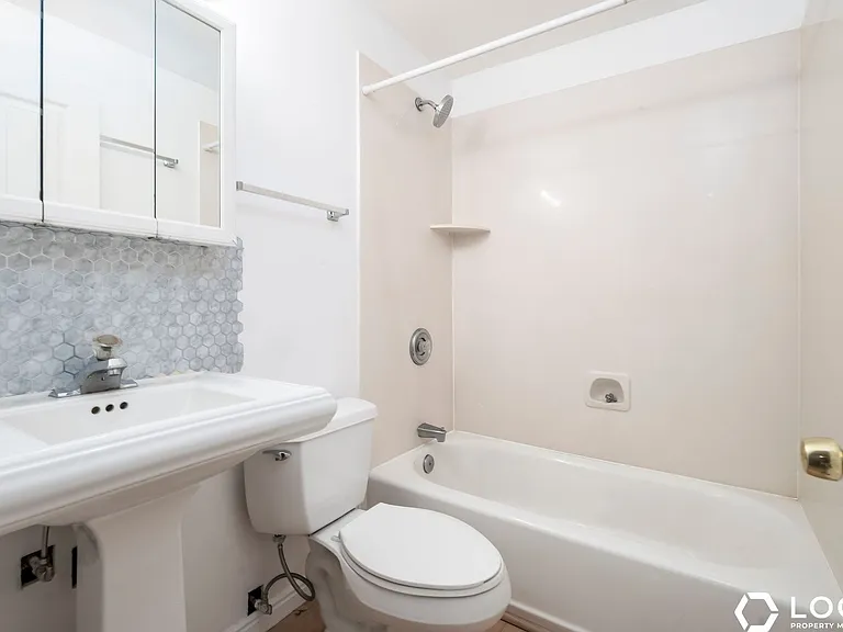 5068 S Murray Blvd #DOWNSTAIRS — Photo 17
