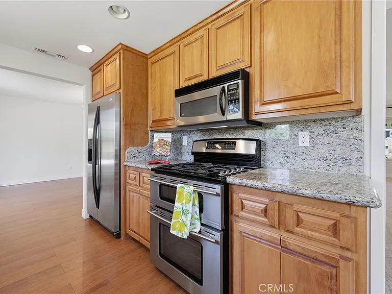 151 E Hilton Ave — Photo 22