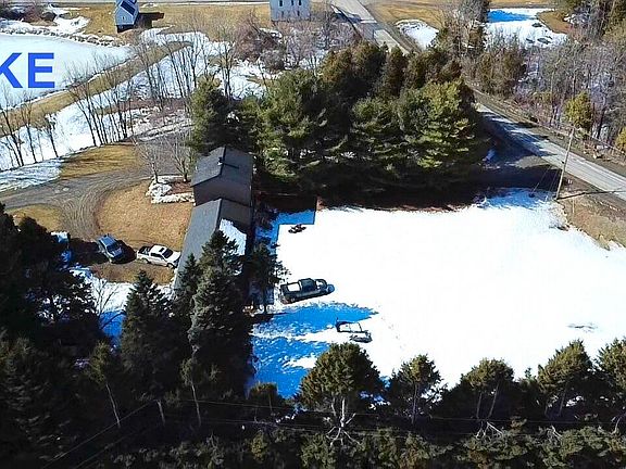 3rd image of 8 Cronin Road