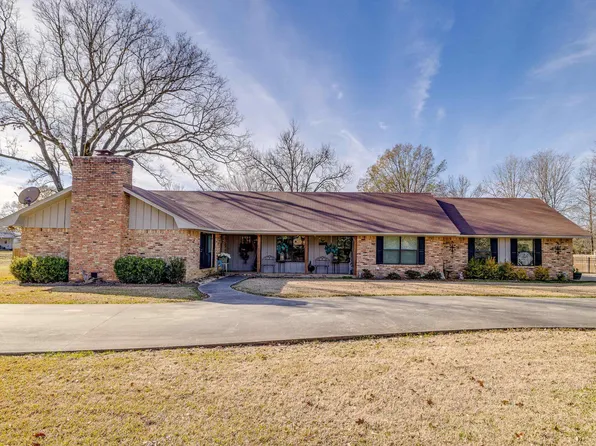 305 Neely St, Oak Grove, LA 71263