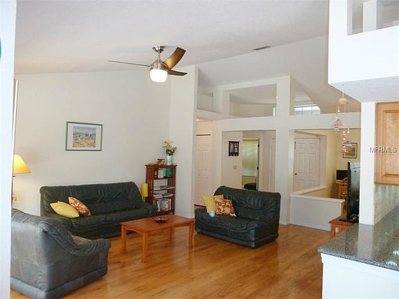 3rd image of 2968 Windridge Oaks Dr