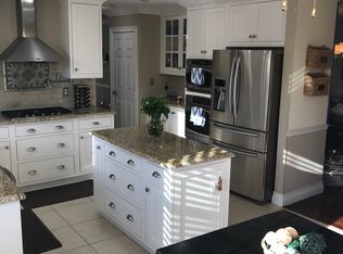 839 Kentridge Ct, Ballwin, MO 63021