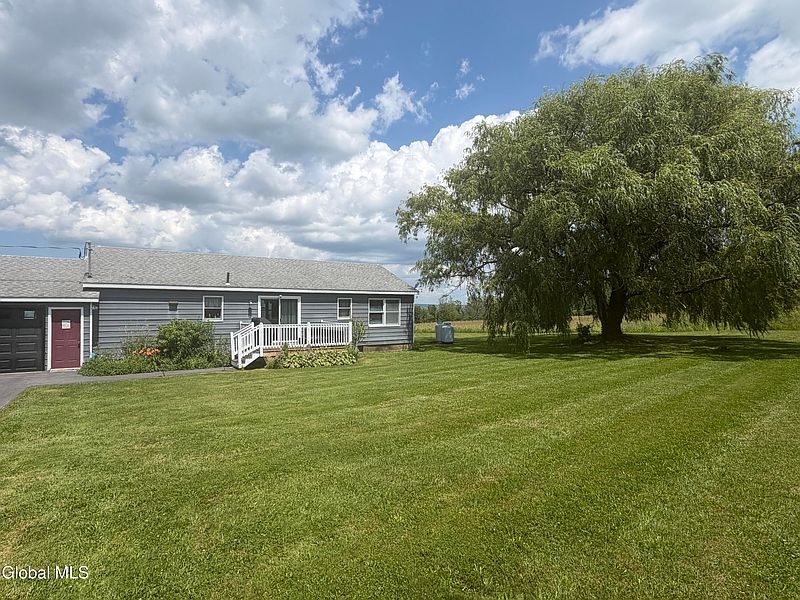 2nd image of 858 Oak Hill Road