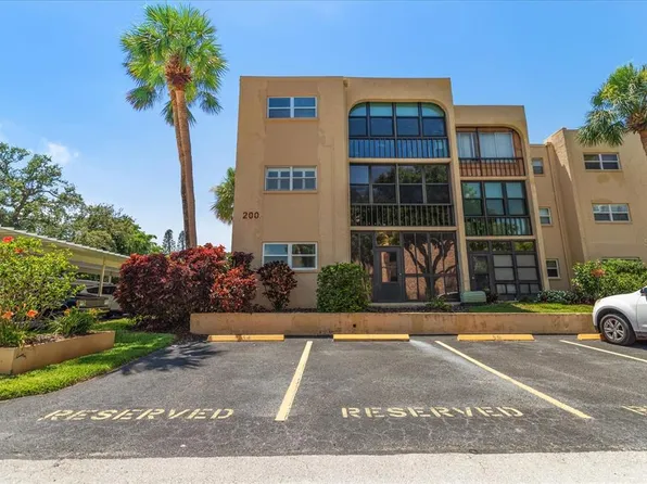 11485 Oakhurst Rd Building 200-101, Largo, FL 33774