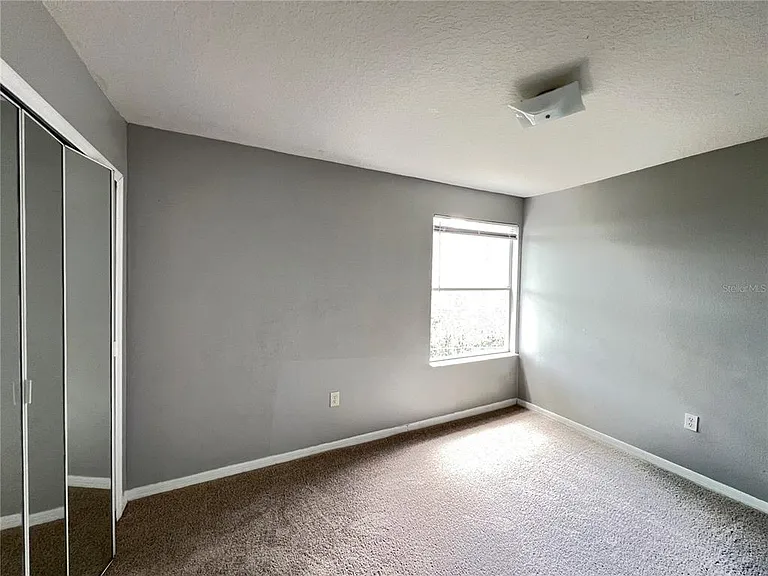 8710 Rain Forest Pl #D — Photo 24