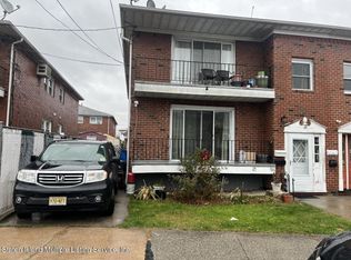 27 Van Riper St, Staten Island, NY 10302