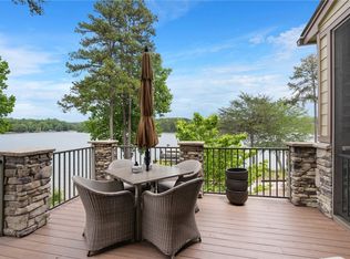 564 Sunset Point Dr, West Union, SC 29696