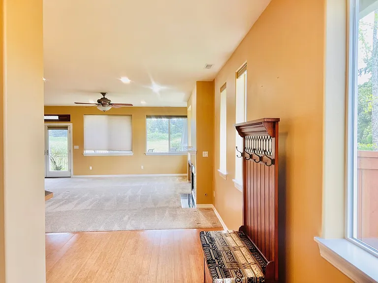 8333 Camano Loop NE — Photo 4