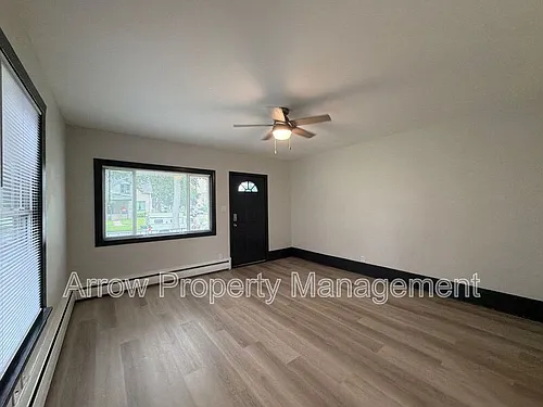 4602 Saint Paul Ave #2 Photo 1 4602 Saint Paul Ave #2 Photo 1