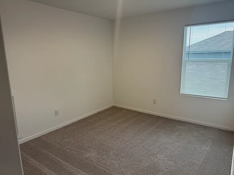 2843 Red Diamond — Photo 14