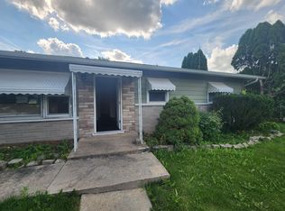 16042 Debra Dr, Oak Forest, IL 60452