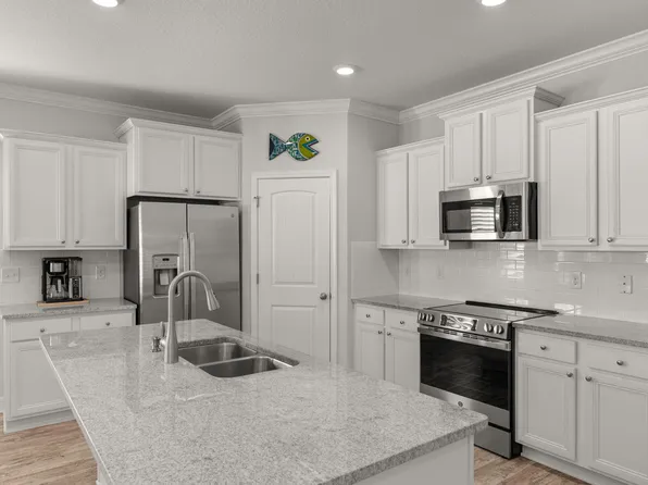 163 Stonegate Cir, Santa Rosa Beach, FL 32459