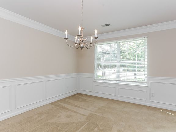 4th image of 1760 Tuftstown Ct