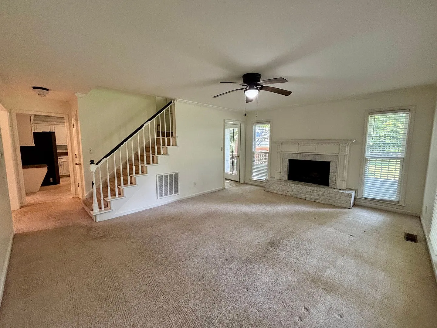 4160 Creekwood Drive — Photo 4