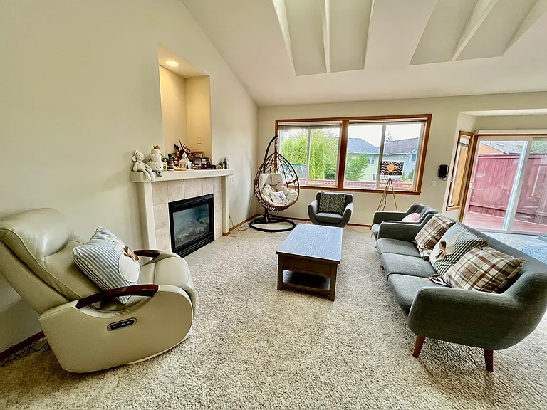 20604 Damson Rd — Photo 8