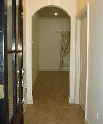 3rd image of 19392 Crawford Rd