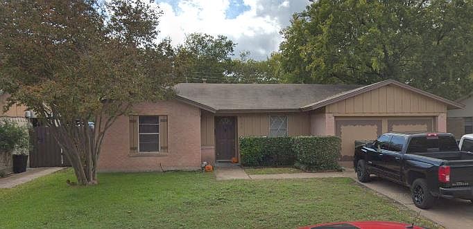 1st image of 4102 Edgewood Dr