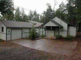 6452 Blueberry Ln, Magalia, CA 95954