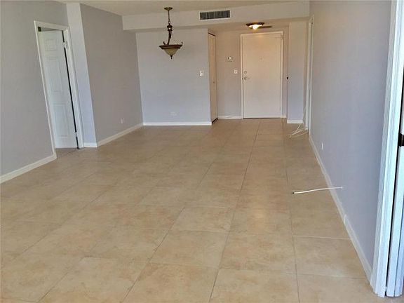 2nd image of 250 174th St APT 2210
